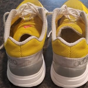 Adizero Yellow Gold Feathers